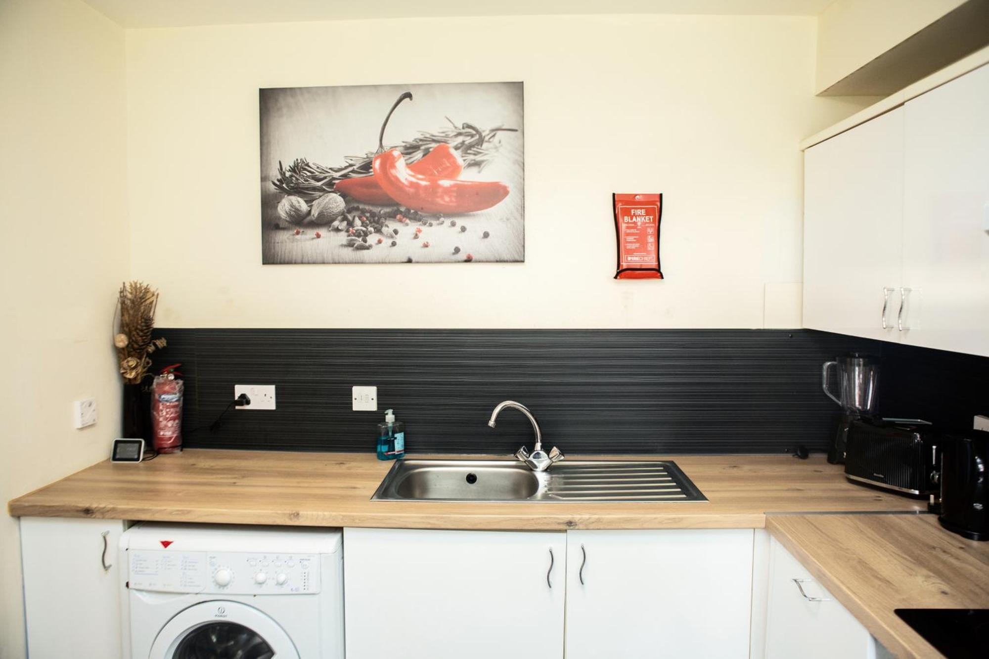 The Summit Apartment - Aberdeen City Centre - Perfect For Long And Short Stay Exterior photo